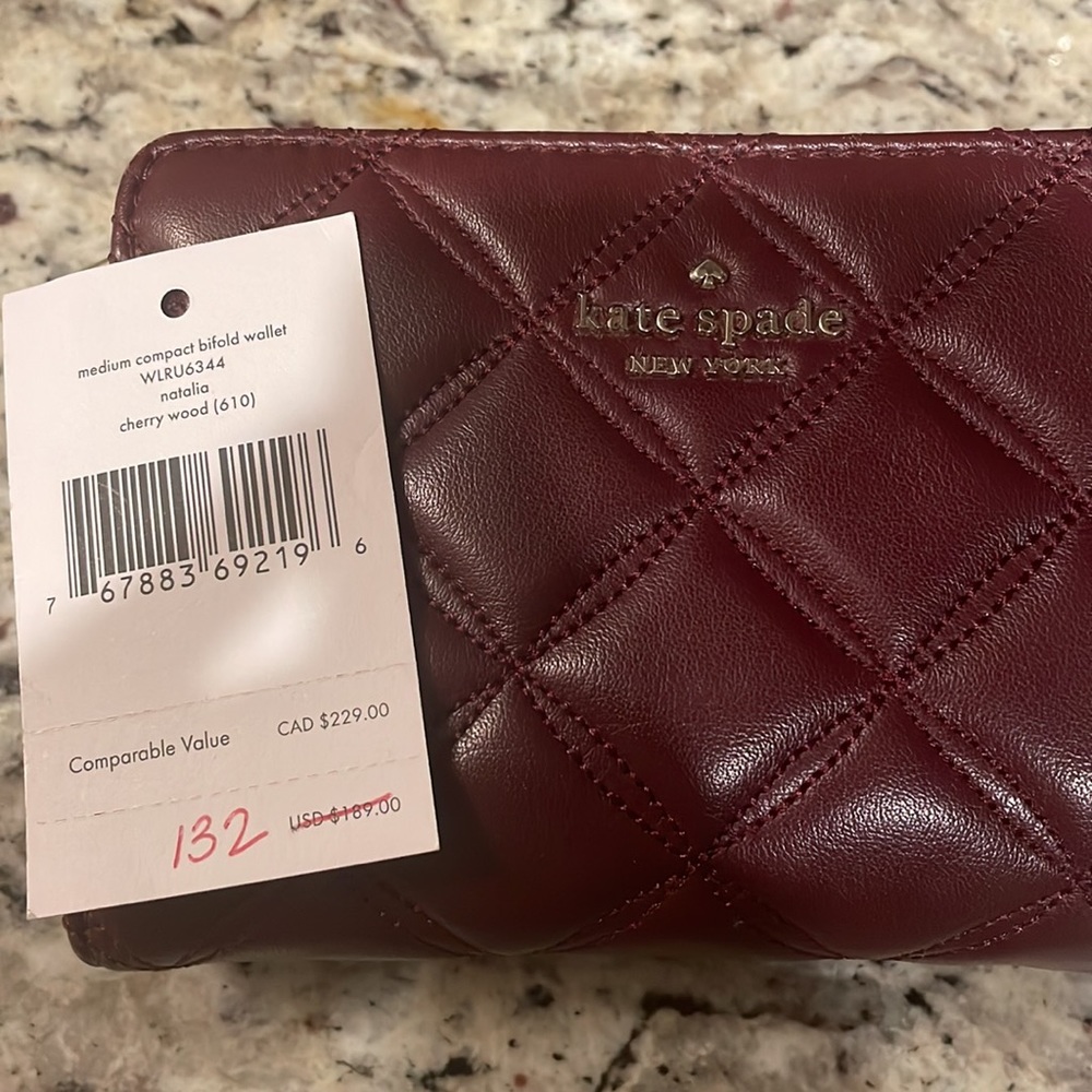 Kate Spade Wallet - Picture 8 of 8